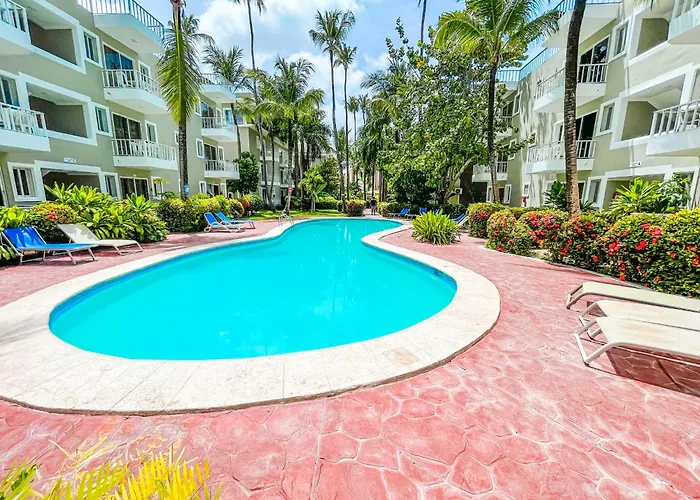 Tropicana Suites Deluxe Beach Club & Pool Punta Cana Spa